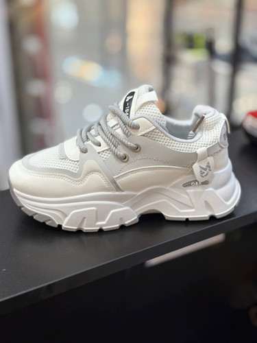 کفش زنانه اسپرت شیک و جدید وارداتی لژ بلند