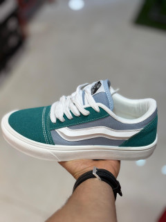 کفش اسپرت زنانه قیمت مناسب وارداتی مدل vans