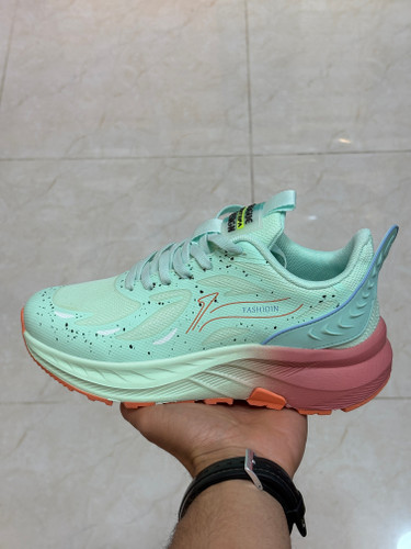 کتونی مردانه جدید و خاص وارداتی مناسب استایل و روزمره