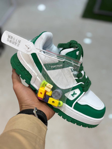 خرید کفش لویی ویتون زنانه