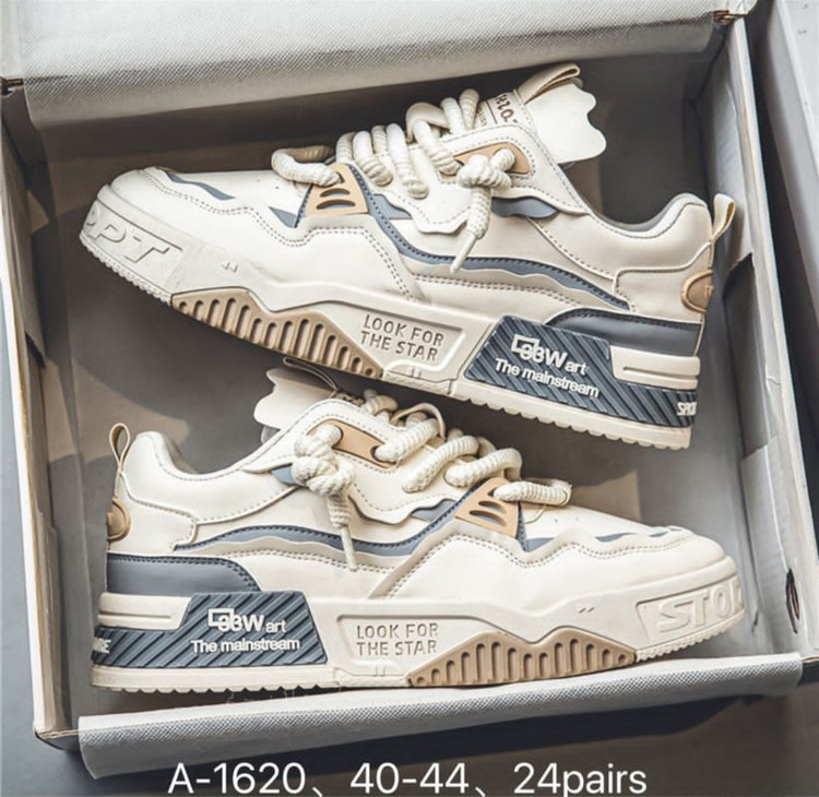 کفش خاص مردانه