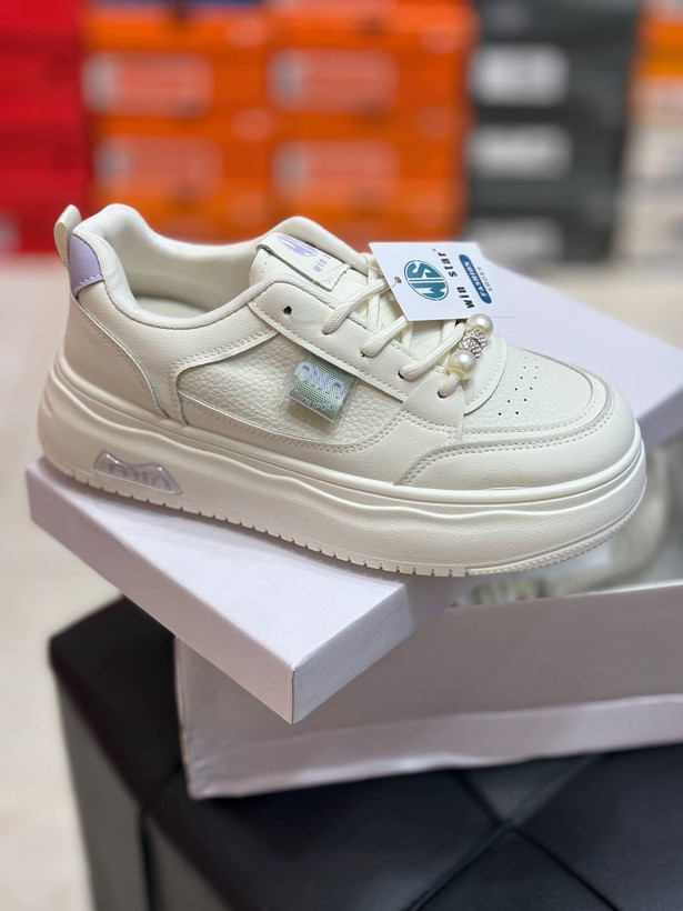 قیمت کفش زنانه اسپرت