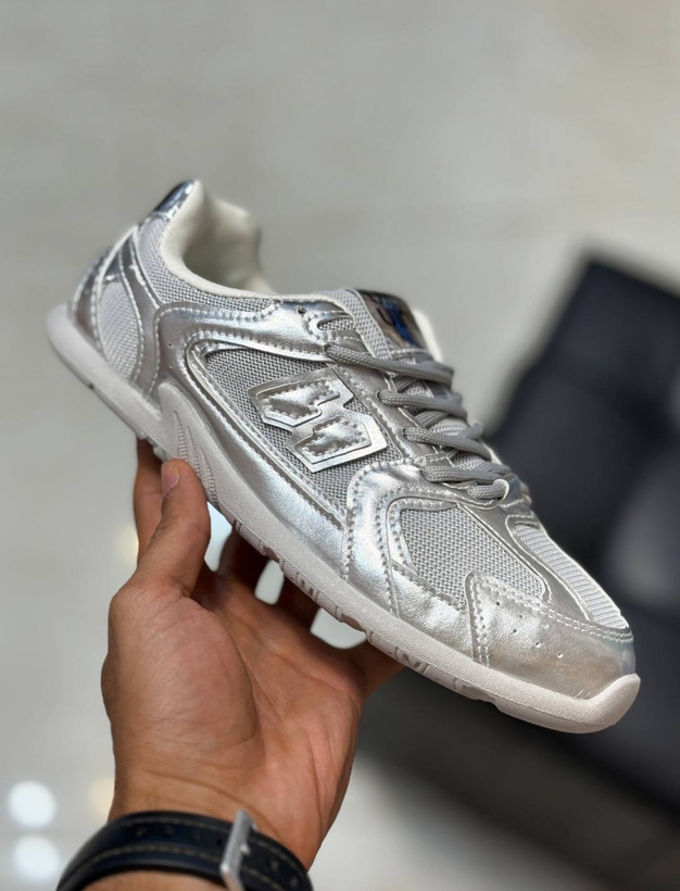 کفش اسپرت زنانه Miu Miu