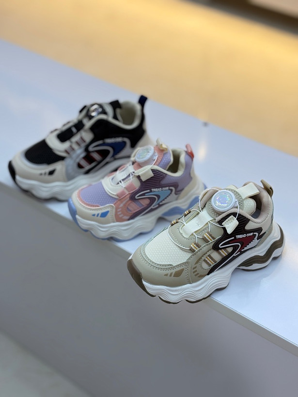 رنگبندی کفش بچه گانه