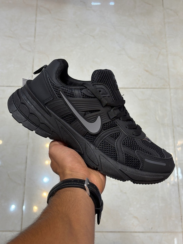 خرید اینترنتی کفش مردانه اسپرت