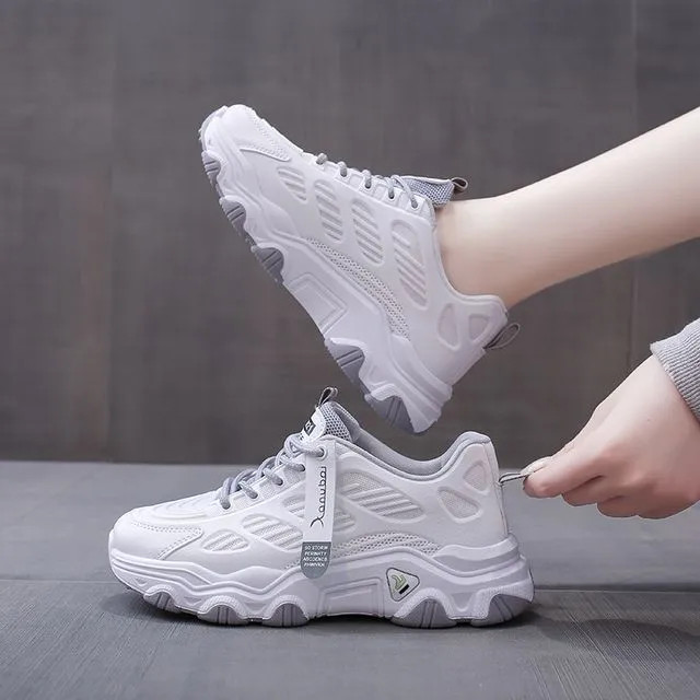 کفش اسپرت زنانه ۲۰۲۵