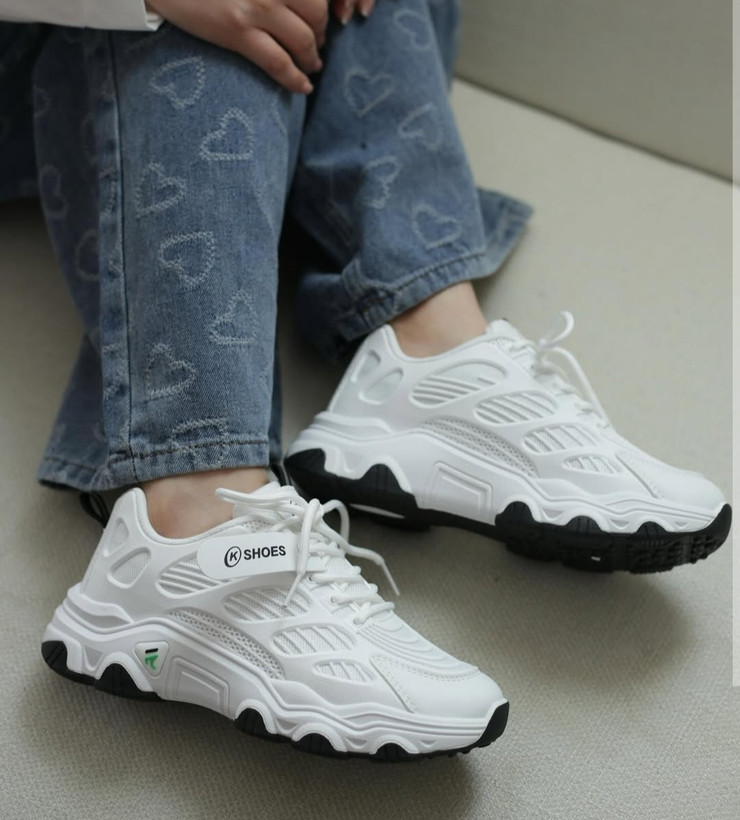 کفش اسپرت سفید زنانه