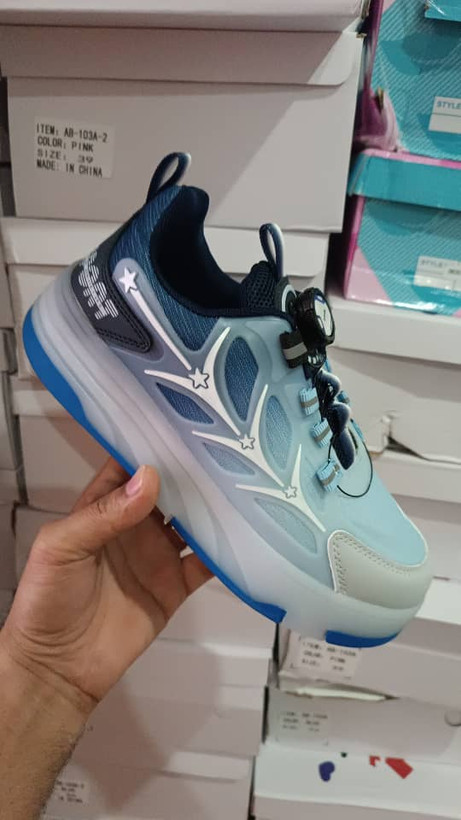 خرید اینترنتی کفش اسکیتی