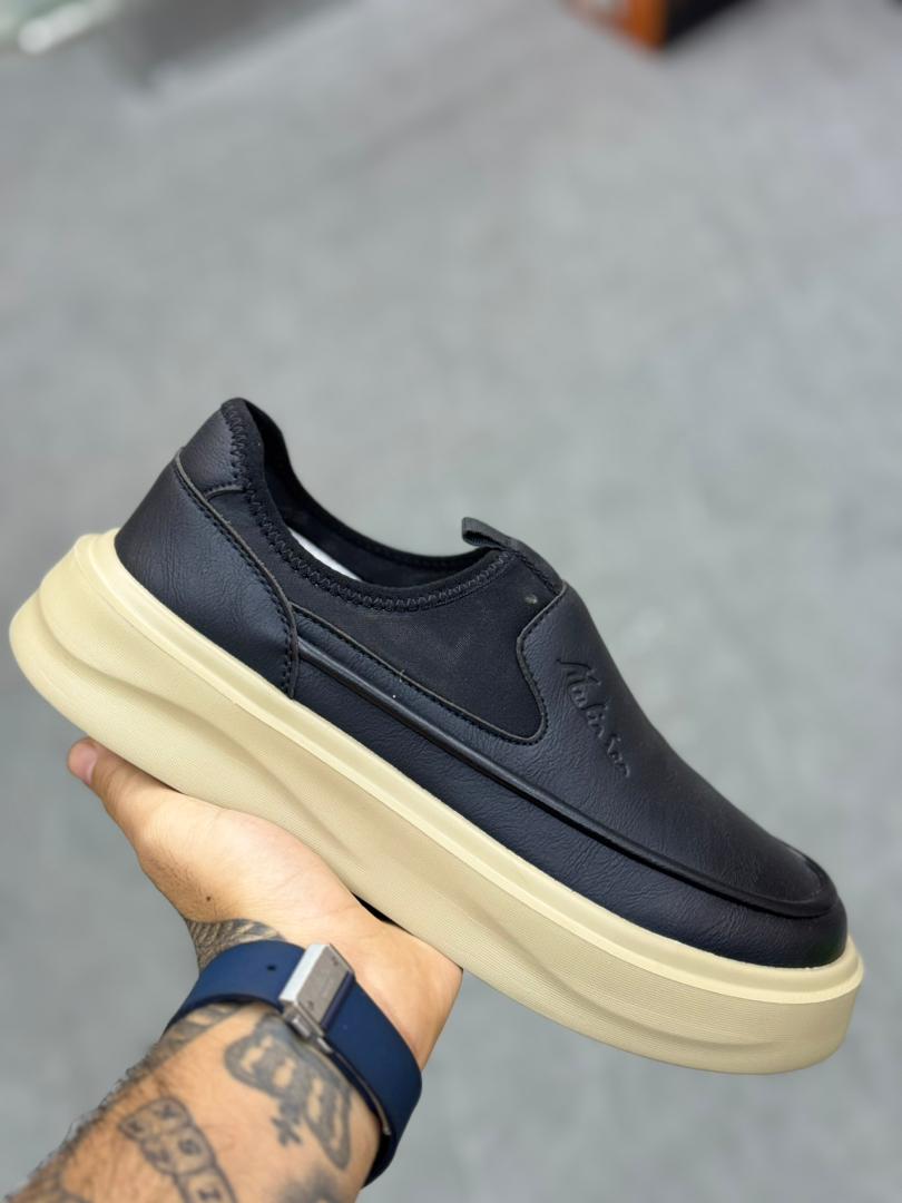 ونس مردانه خاص و جدید مدل وارداتی خیلی سبک و‌ راحت