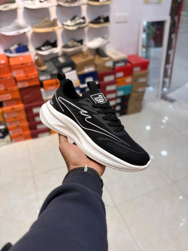 کتونی مشکی سفید زنانه