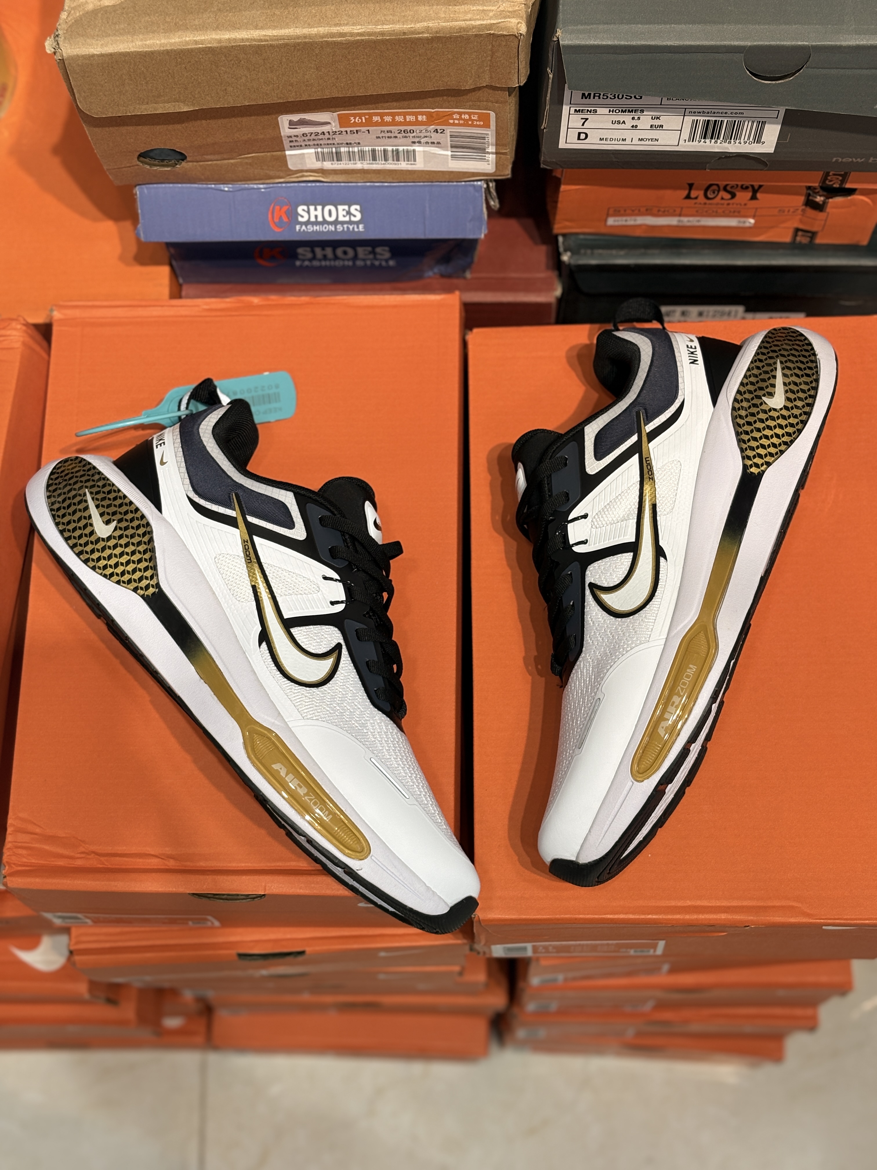 نایک ایر زوم وین فلو Nike Air Zoom Winflo V2 سفید