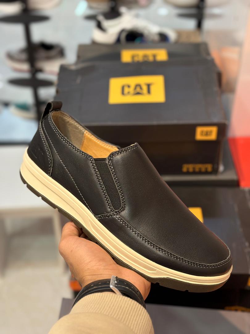 کفش مردانه چرم مشکی cat کاترپیلار اصلی 41*44 خرید مستقیم